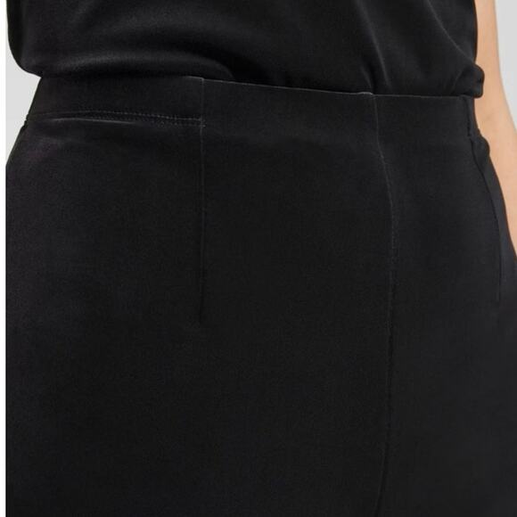 Chico’s Travelers Black Velvet No Tummy Pull On Straight Leg Pant 12/14 Short - Picture 6 of 13